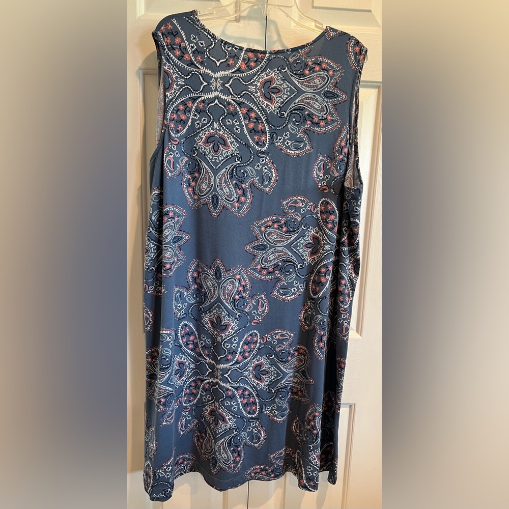 WONDERLY 💙 Sleeveless Blue Paisley Nightgown / Pajamas / Loungewear - Picture 3 of 5